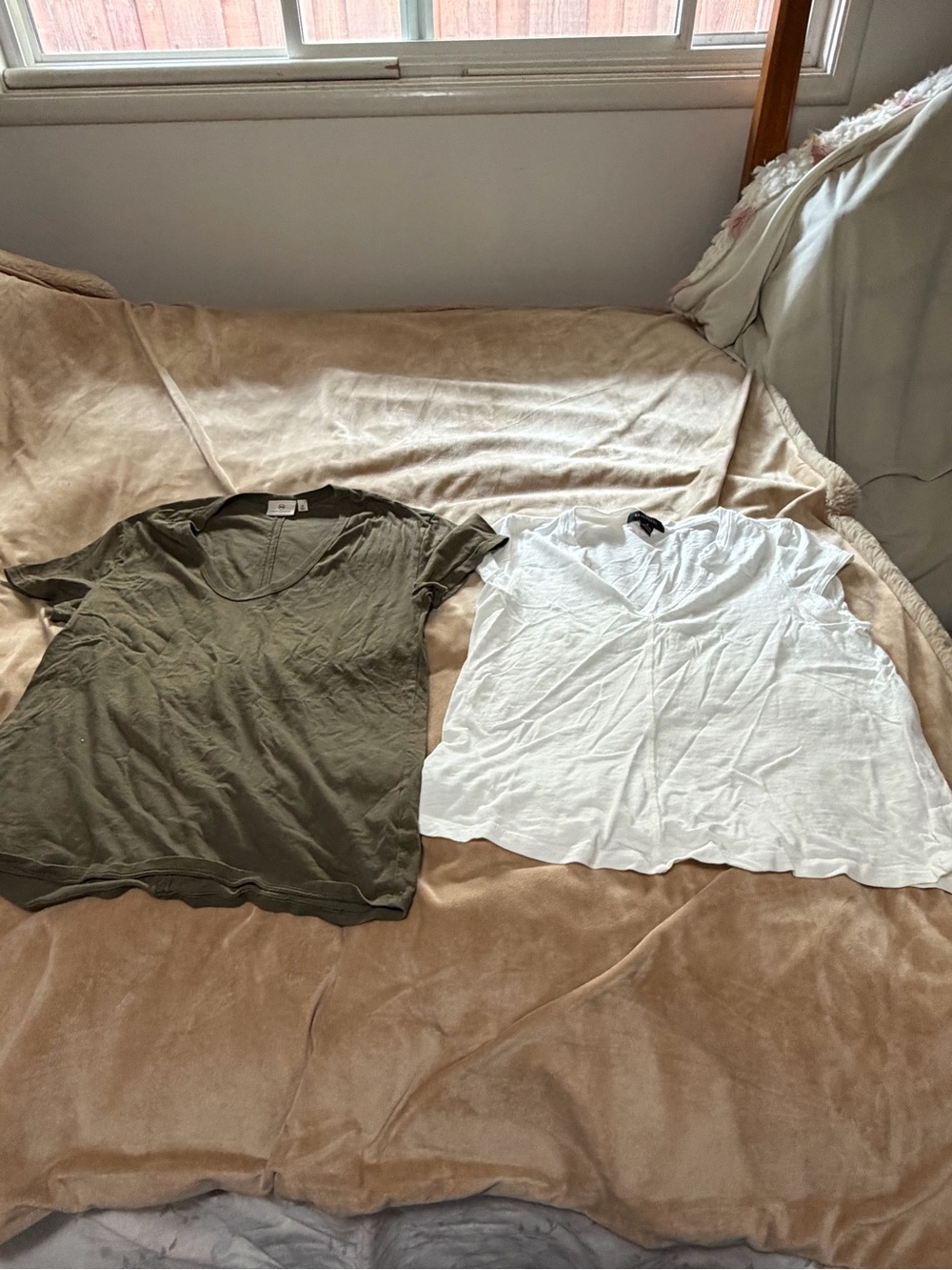 Sanctuary & AG Lot of 2 Women's V-Neck Tees - Olive Green and White Medium